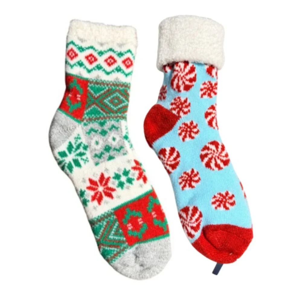 Magellan Outdoors Women's 2 Pairs Lodge Crew Holiday Socks 6-10 NEW